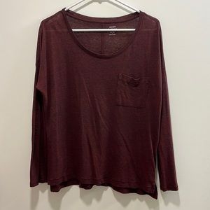 Burgundy Old Navy long sleeve pocket T